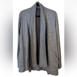 Athleta Pranayama Restore Wrap Gray Medium M Open Sweatshirt Top Yoga Wrap